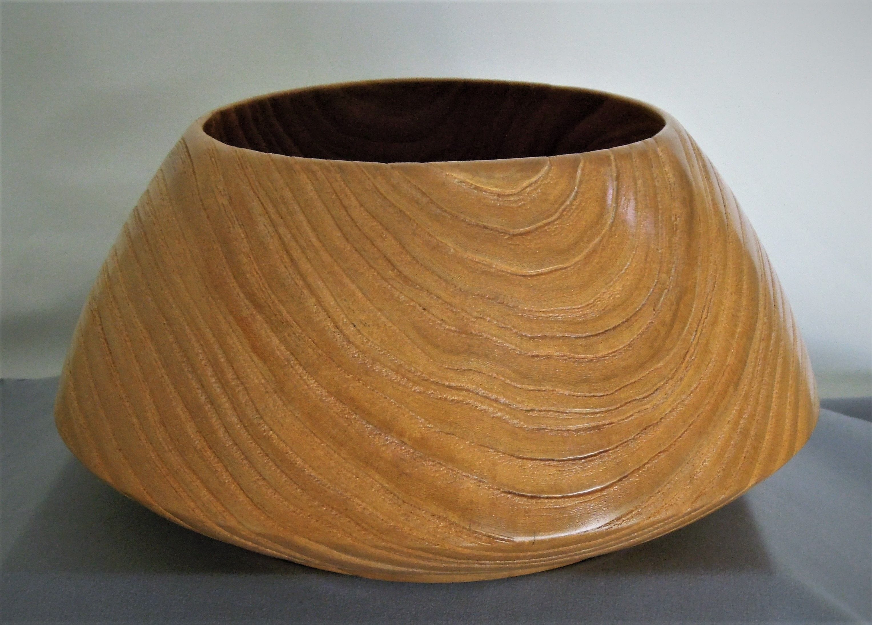 Made of Red Elm
6.5"H X 13"Dia.
Signed and #2